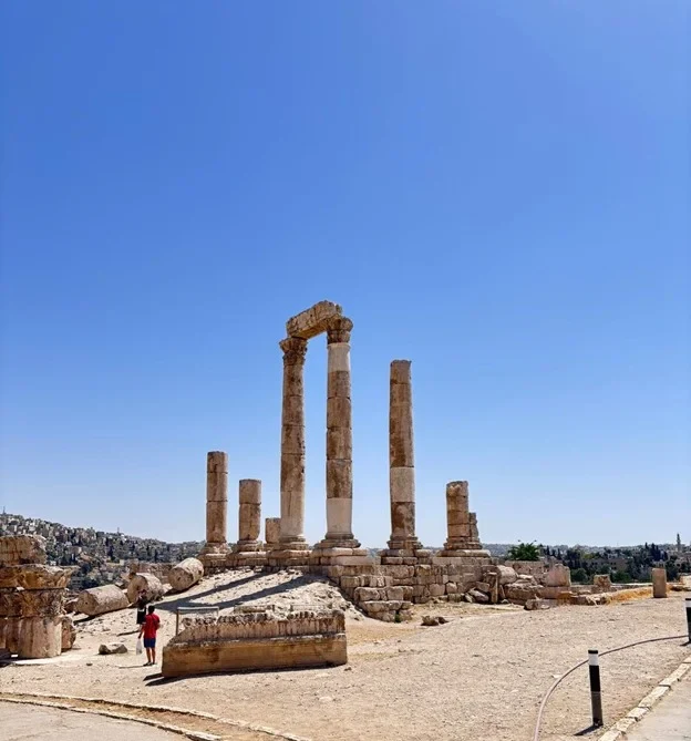Temple of Hercules, Amman Citadel.jpg