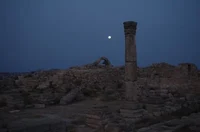 Vollmond ueber Tall Hisban.jpg