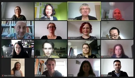 zu Poster 15 Gruppenfoto.jpg