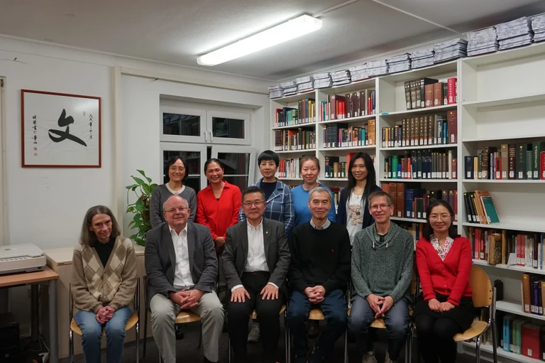 27.11.2023, Treffen mit Prof. Dr. Li Xuetao, der zum Mitglied der Leopoldina, Nationale Akademie der Wissenschaften, gewählt wurde.